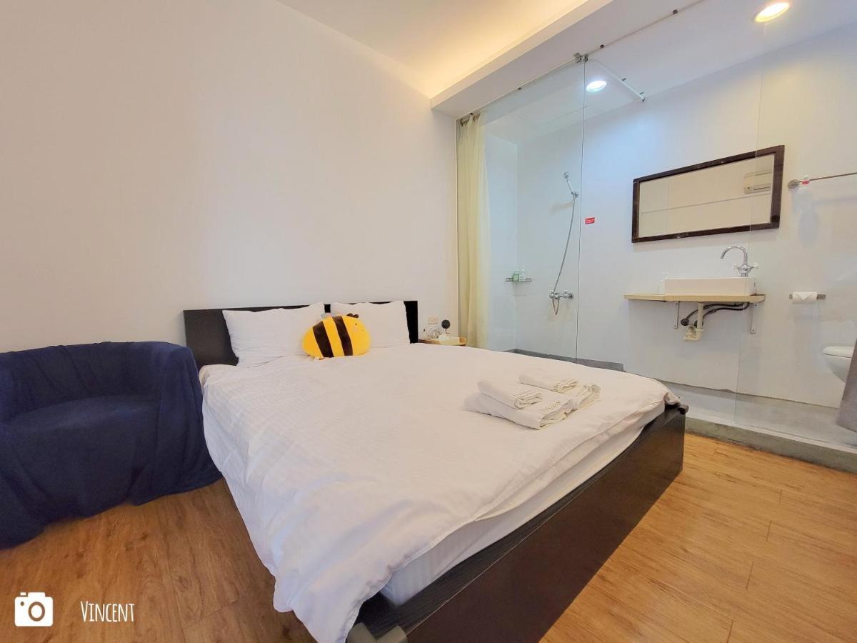 Honey House Tainan Bed and Breakfast Exteriör bild