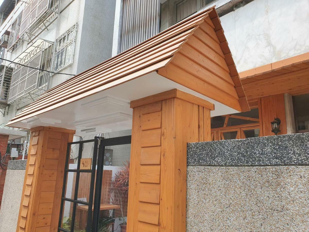Honey House Tainan Bed and Breakfast Exteriör bild